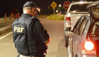Agente da Polícia Rodoviária Federal.
