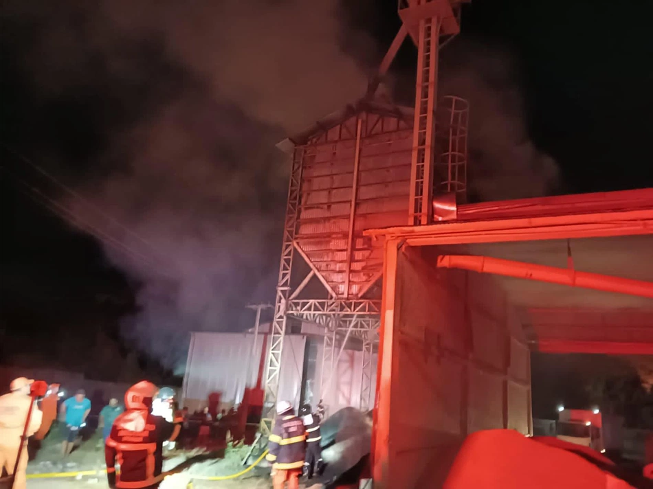 Incêndio em fábrica no Distrito Industrial de Teresina
