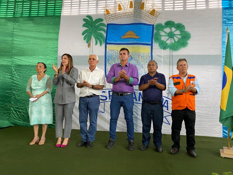 A Prefeitura inaugurou oficialmente as novas sedes da Secretaria Municipal.