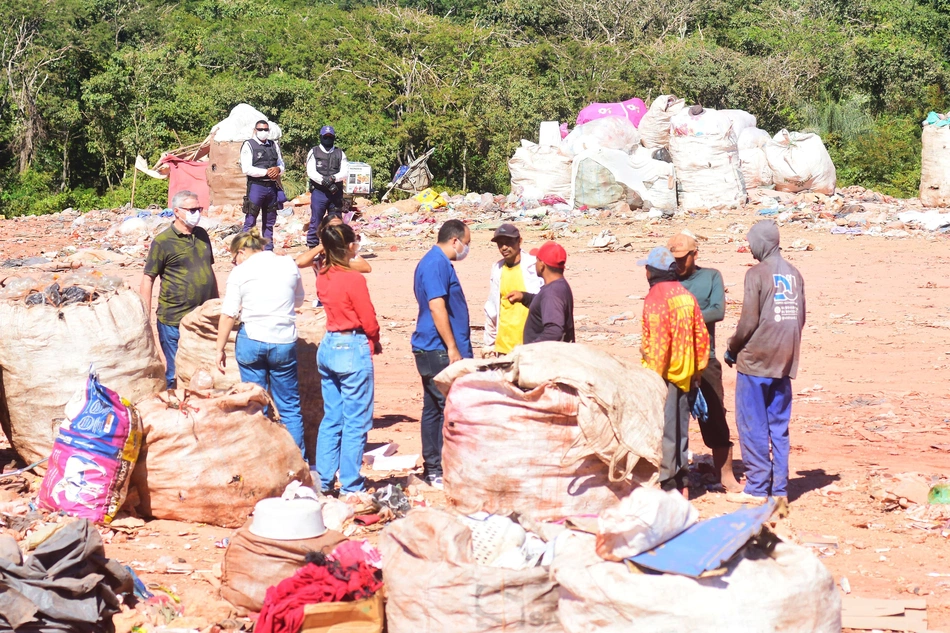 Prefeitura de Teresina realiza visita técnica ao Aterro Sanitário