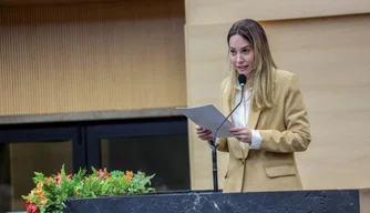 Vanessa Tapety reassume como deputada na Alepi