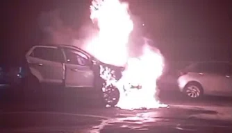 Incêndio atinge veículo na BR-316