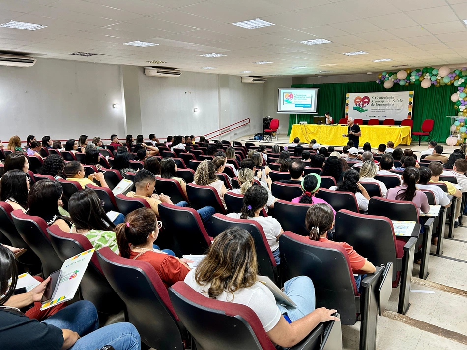 X Conferência Municipal de Saúde, com o tema: “Fortalecimento da Atenção Primária como pilar do SUS”.