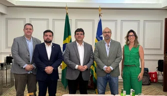 Reunião com Embaixada Brasileira