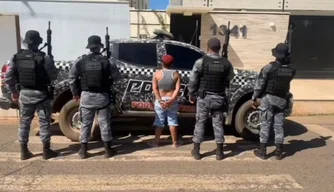 Presa suspeita de tráfico de drogas