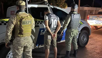 Suspeito de envolvimento com o tráfico de drogas no município de Dom Expedito Lopes