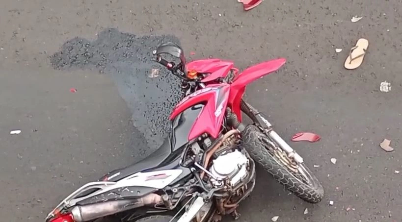 Motocicleta envolvida em acidente