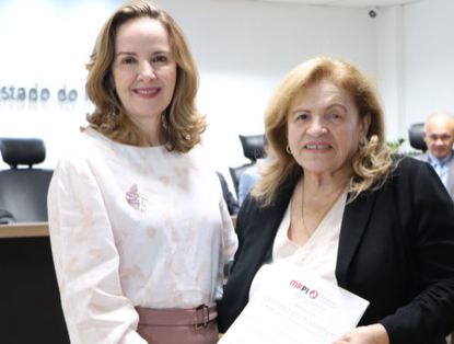 Procuradora Clotildes Carvalho é empossada na Ouvidoria do Ministério Público do Piauí