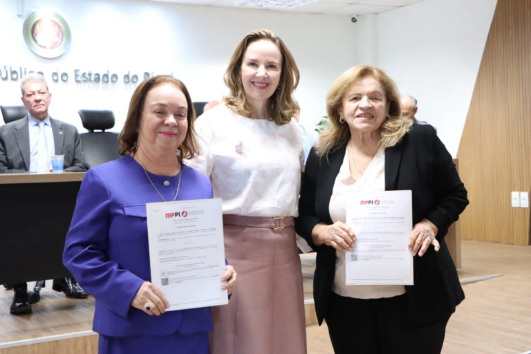 Procuradoras de Justiça Clotildes Carvalho e Ana Cristina Serejo assumem a Ouvidoria do MPPI.