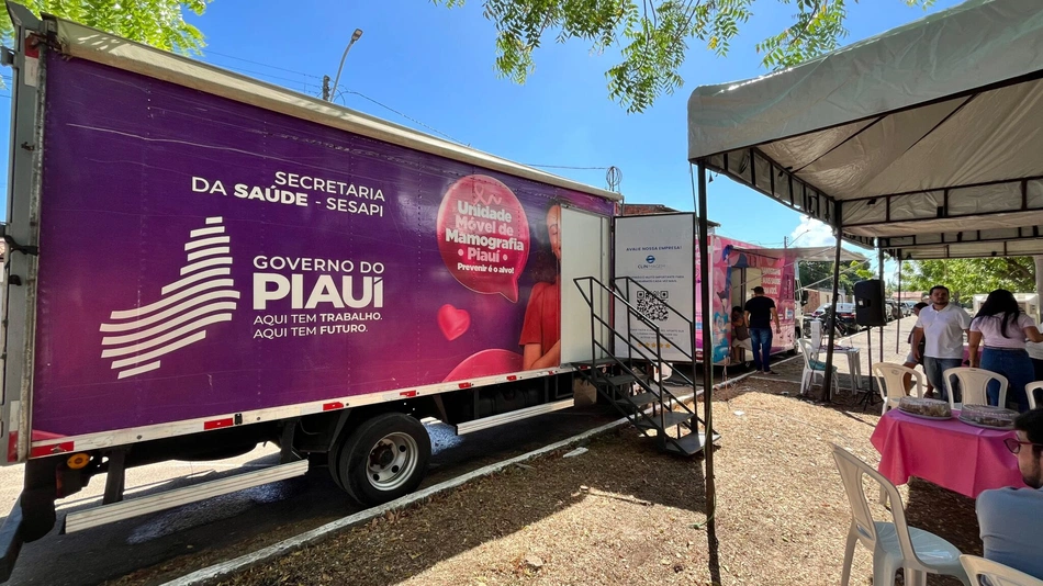 Caminhão da Mamografia realiza atendimentos na zona Norte de Teresina