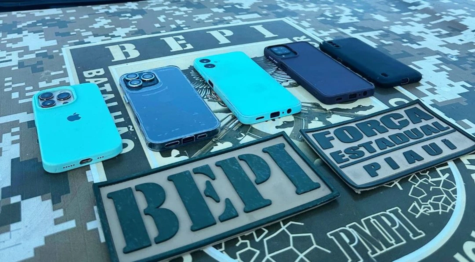 Celulares apreendidos pelo BEPI