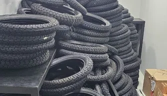 Pneus apreendidos durante fiscalização do Imepi