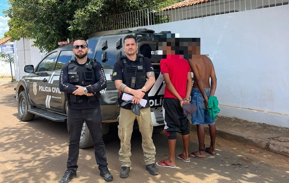 Dupla presa suspeita de roubar e espancar idoso