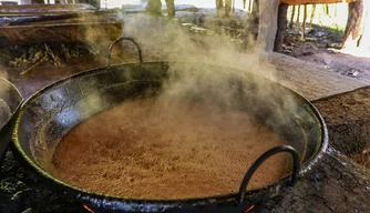 Fervura do caldo de cana