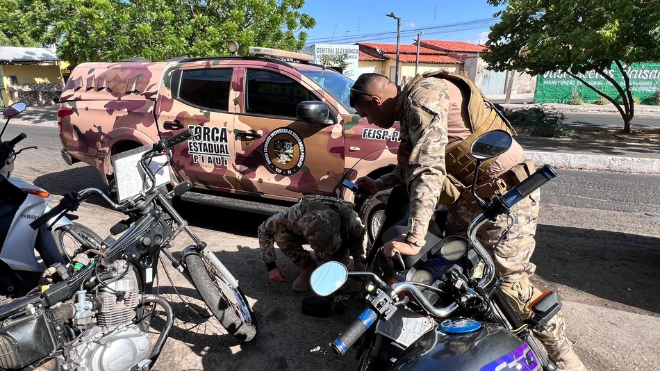 Operação Rastreados