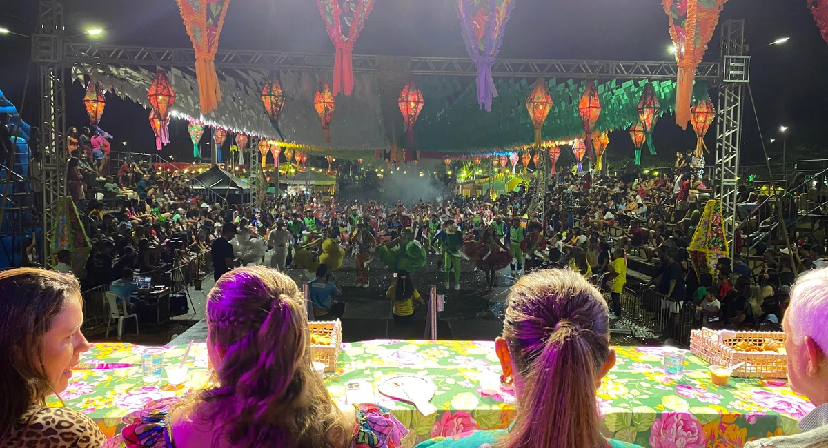 Primeira noite do São João da Esperança 2025 em Esperantina