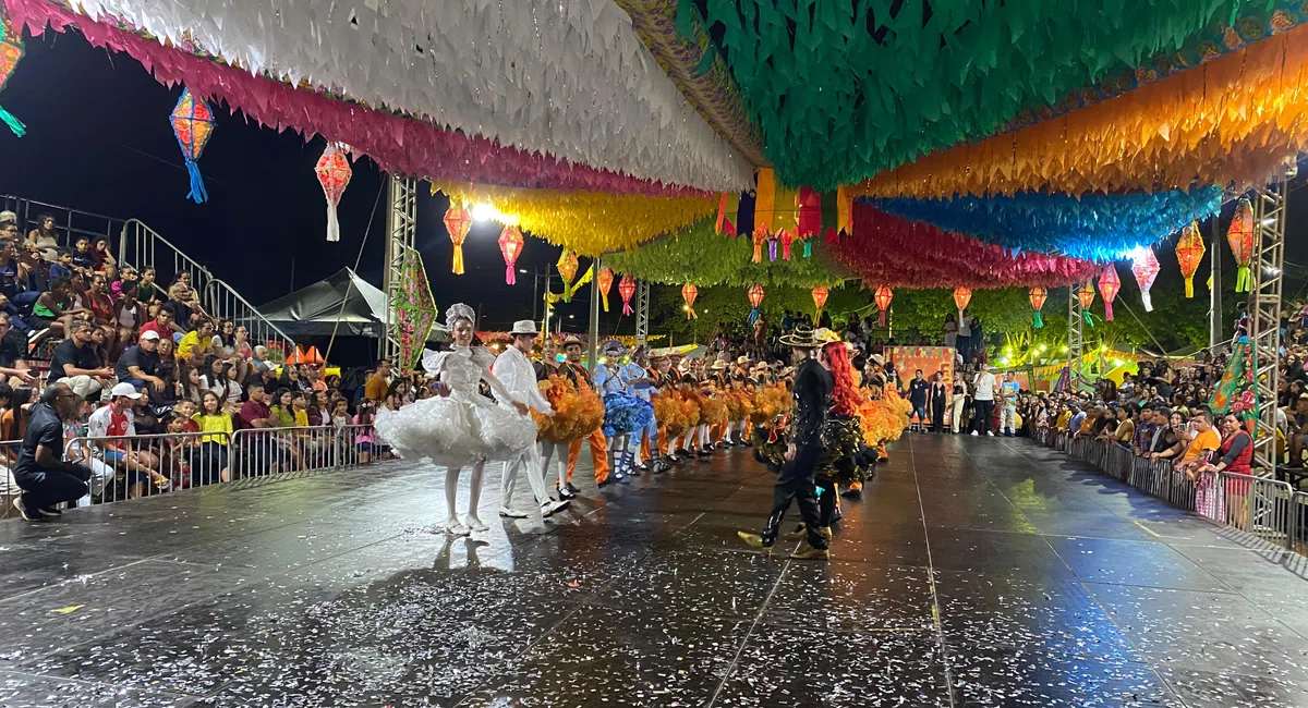Primeira noite do São João da Esperança 2025 em Esperantina