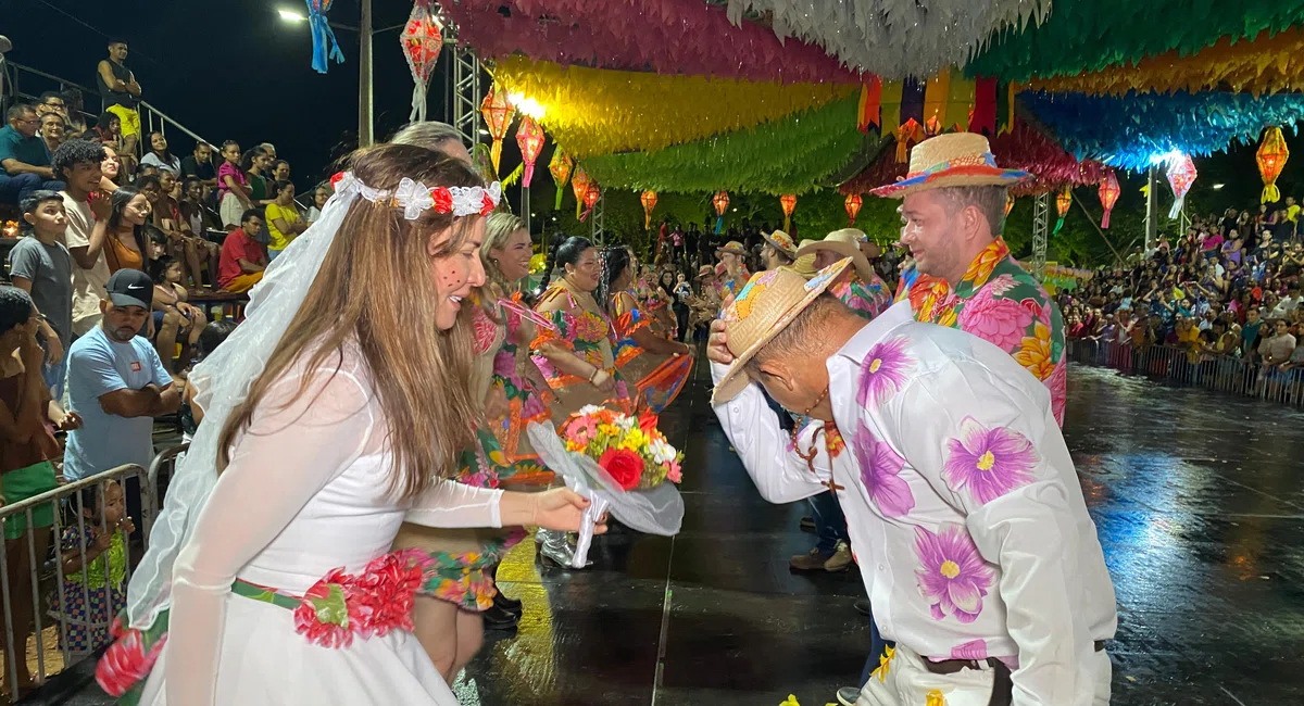 Primeira noite do São João da Esperança 2025 em Esperantina
