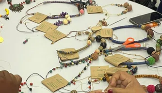 Curso de Biojoias na Casa da Mulher Brasileira