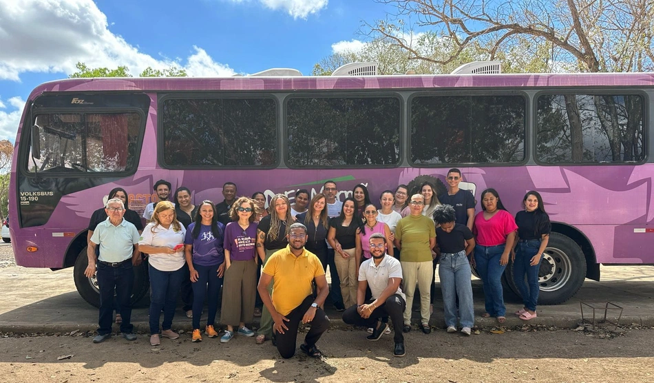 Ônibus Lilás leva orientações sobre enfrentamento à violência contra a mulher para São Gonçalo do Piauí.