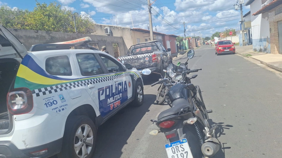 Suspeitos por furto são presos no bairro Parque Jurema
