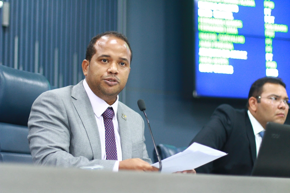 Vereador Enzo Samuel.