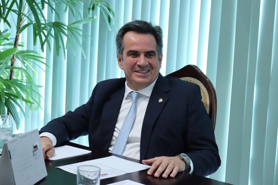 Senador Ciro Nogueira.