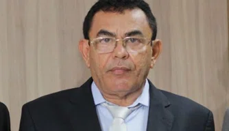 Prefeito de Elesbão Veloso, Ronaldo Barbosa