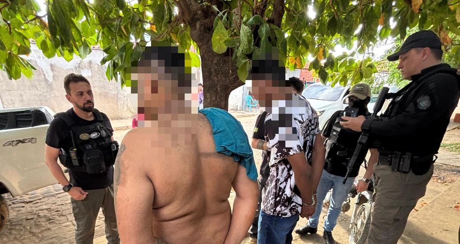 Presos durante a operação.