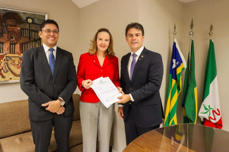 Projeto de Lei que altera Plano de Cargos e Salários dos servidores do MPPI é promulgado