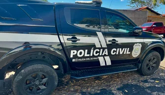Viatura da Polícia Civil.
