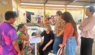 A Fundação Municipal de Saúde realiza força-tarefa em abrigo venezuelano após um caso de tuberculose.