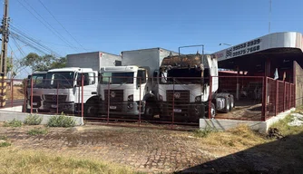 Incêndio em garagem revendedora de caminhões