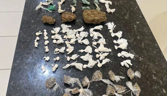 Trio é preso suspeito por tráfico de drogas e porte ilegal de arma