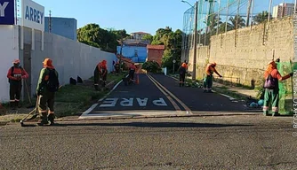Mutirão de serviços no bairro Ilhotas