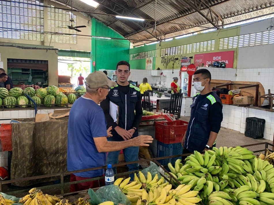 Conscientização sobre o descarte de lixo no Mercado do Parque Piauí