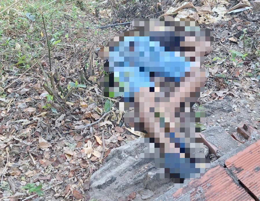 Corpo de adolescente encontrado dentro de cemitério.