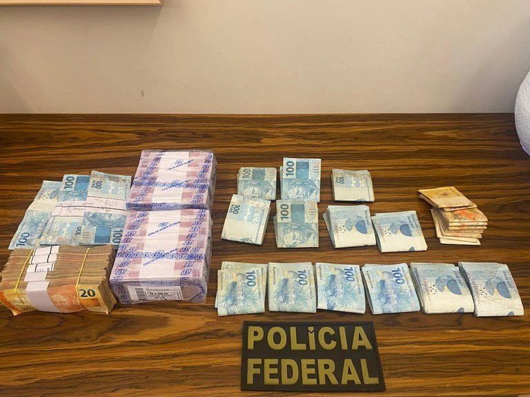 PRF deflagra operação contra desvio de recursos da educação