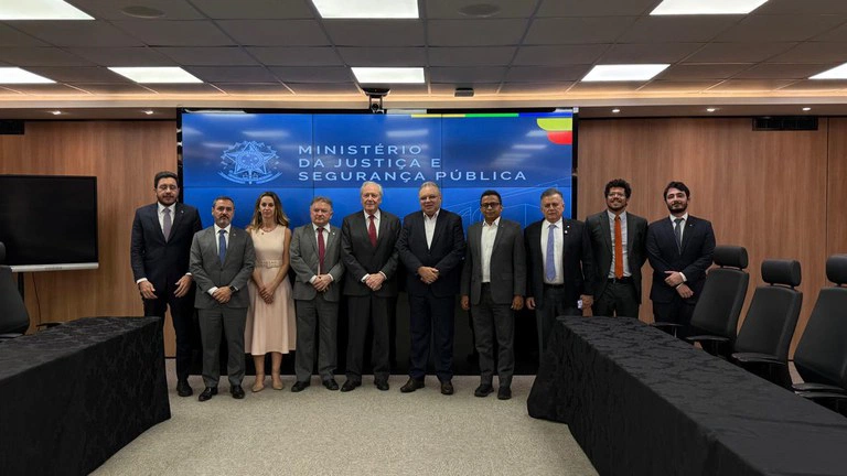Reunião com representantes políticos