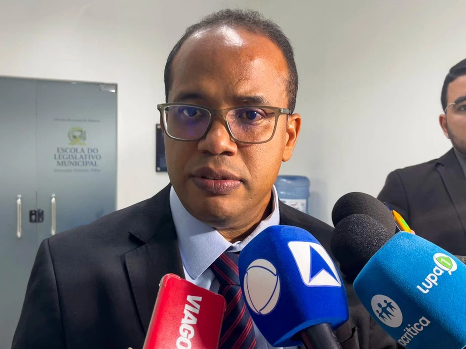 Vereador Enzo Samuel.