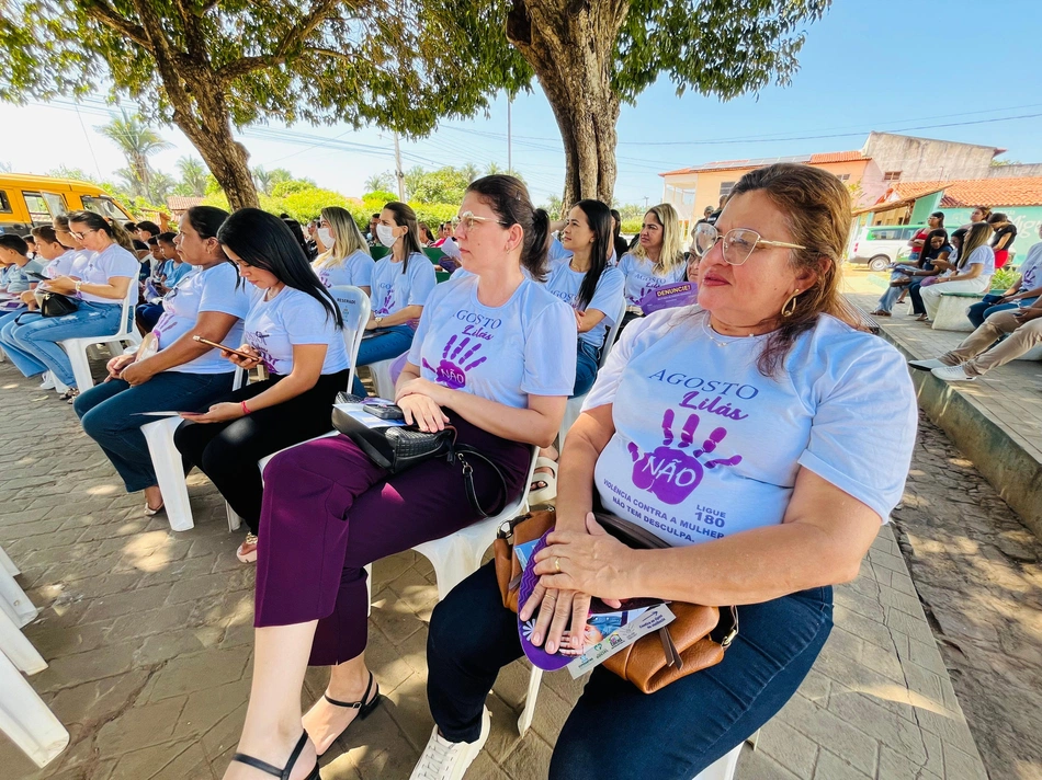 O encontro aconteceu na Praça Paulo Memória, no bairro Lagoa Seca,