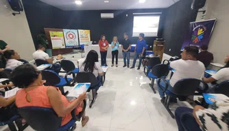 Capacitação profissional sobre agricultura familiar e segurança sanitária