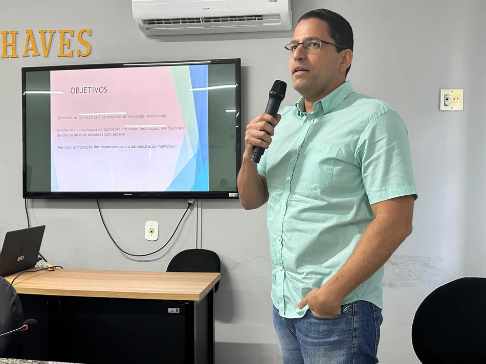 Prefeitura Municipal de Esperantina realizou uma audiência pública referentes ao primeiro semestre 2025.