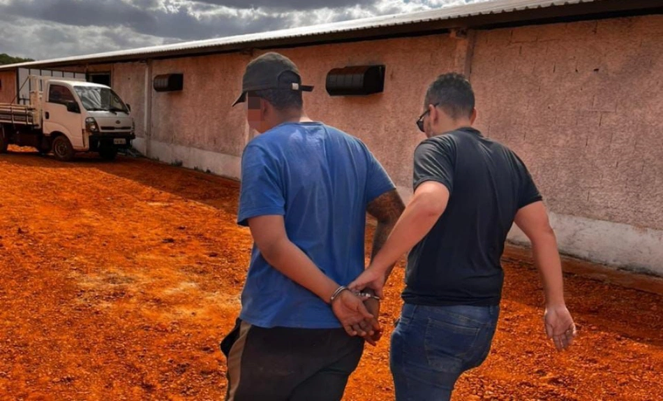 Preso durante a ação.