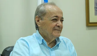 Prefeito Silvio Mendes.