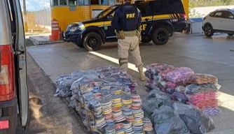 PRF apreende carga irregular na BR-316, km 207 em Valença do Piauí