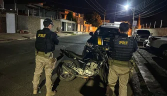 Apreensão de motocicleta com registro de furto em Picos