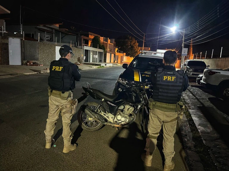 Apreensão de motocicleta com registro de furto em Picos
