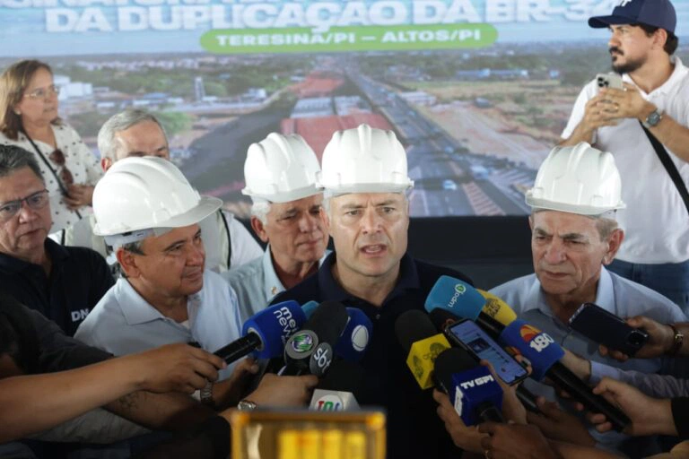 Primeira viagem da Transnordestina.