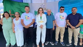 Desfile cívico em comemoração ao 7 de Setembro em Esperantina